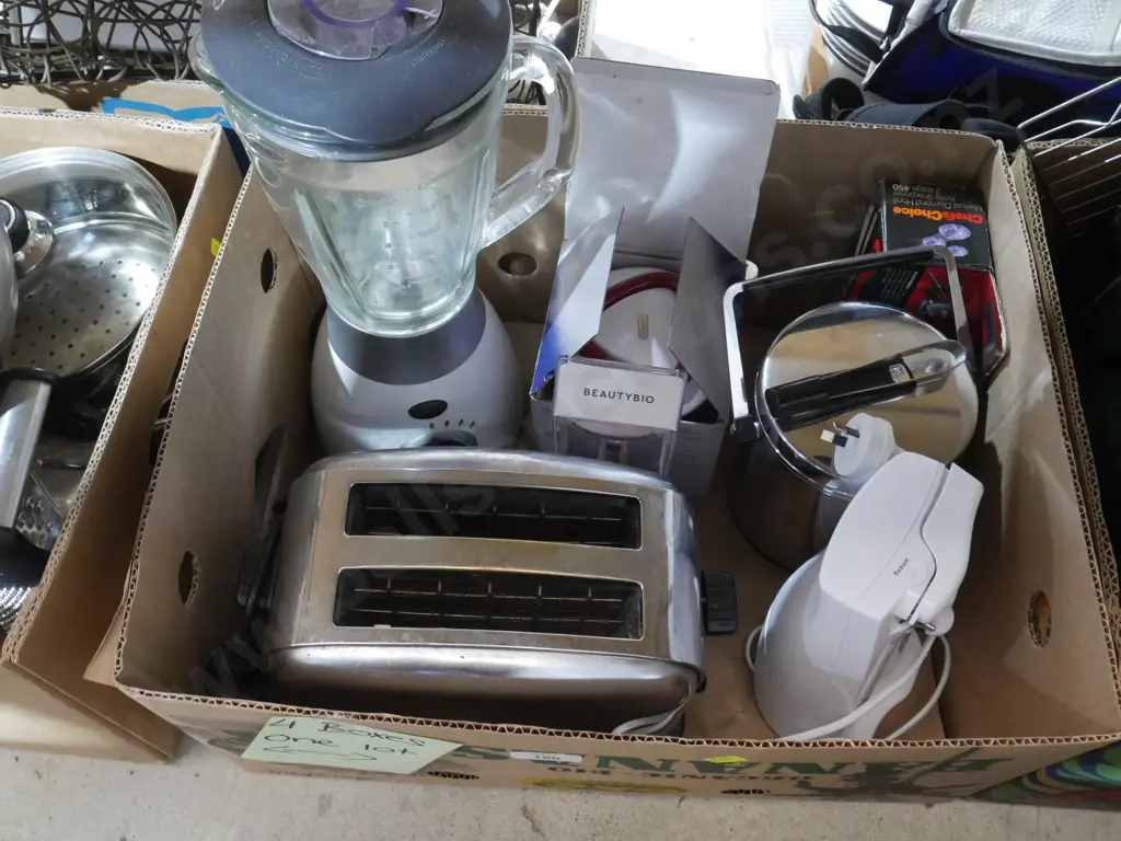 4 boxes of kitchenware Image 1++