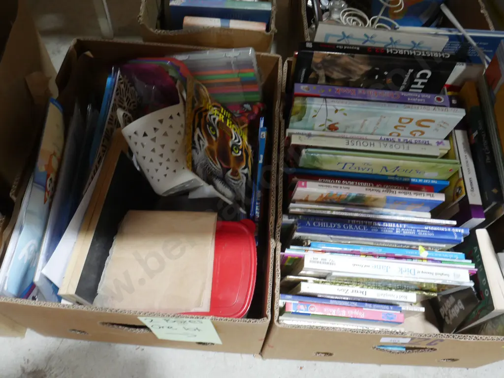 2 boxes of books, craft sundries Image 1++