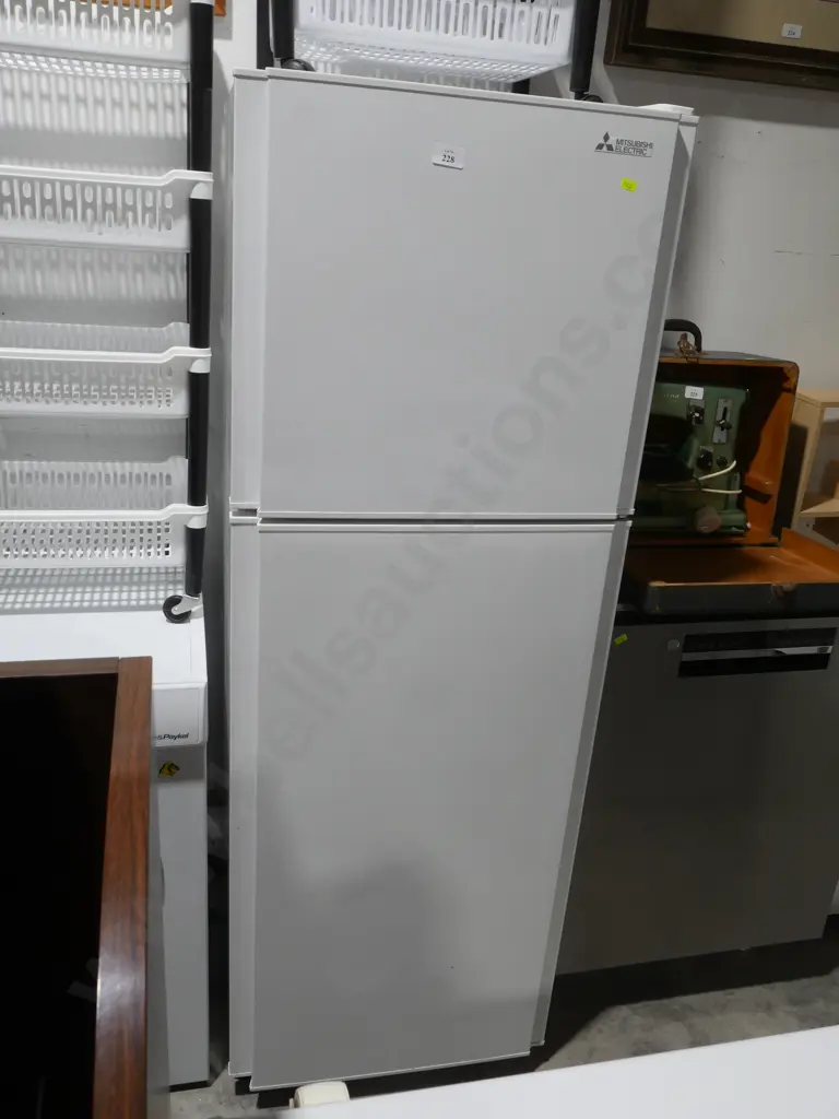 Mitsubishi fridge freezer Image 1++