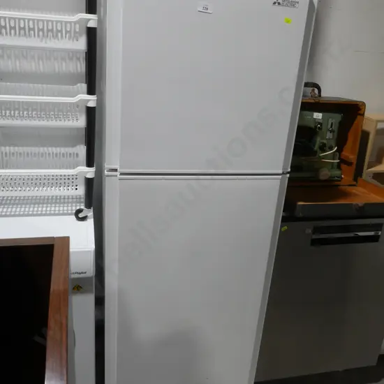 Mitsubishi fridge freezer
