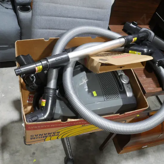 Sauber vacuum cleaner