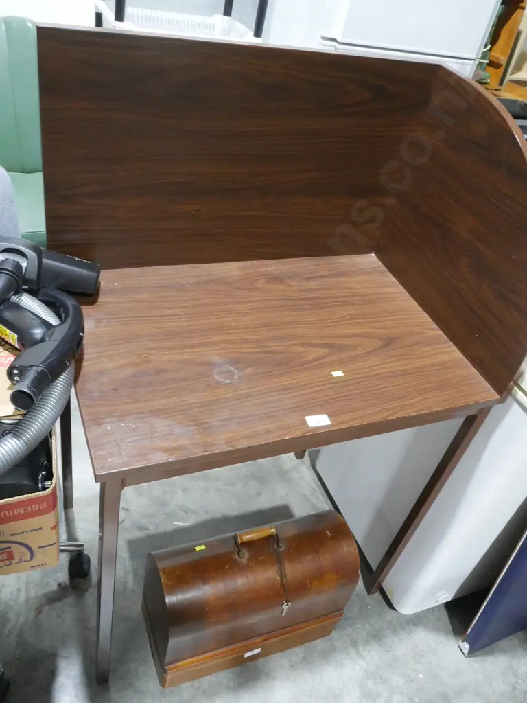 Corner desk Image 1++
