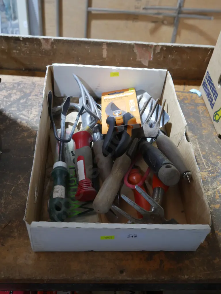 Gardening hand tools Image 1++