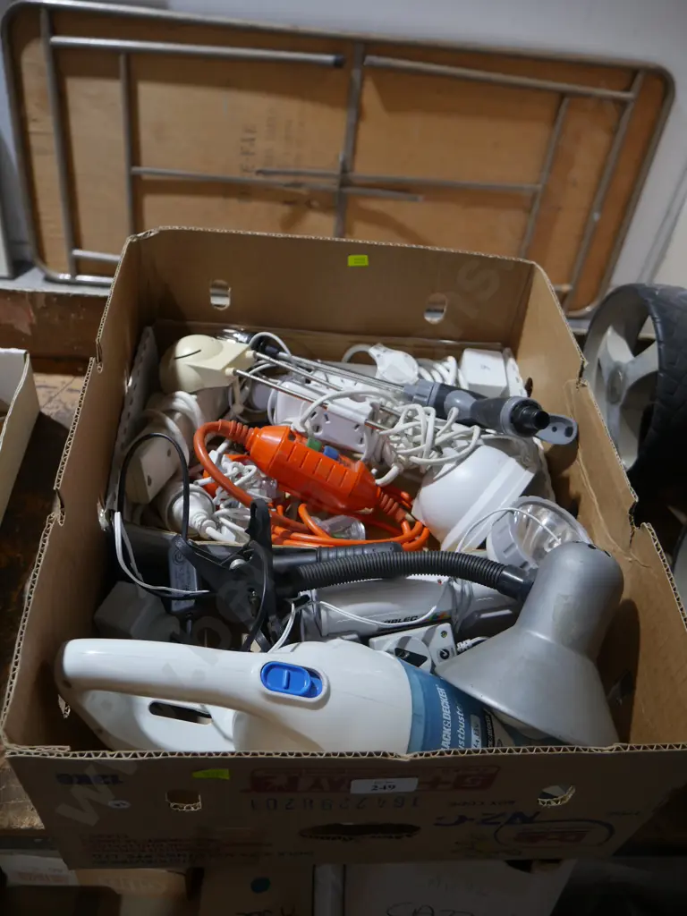Multi plugs, lamps etc Image 1++