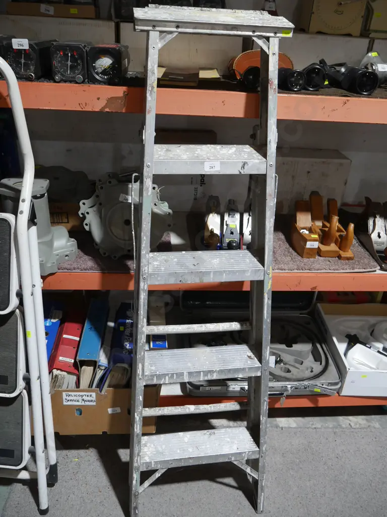 Ladder Image 1++