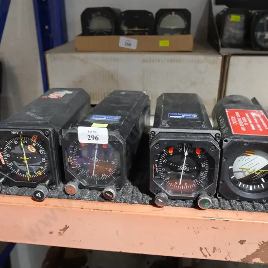 4 aircraft gauges