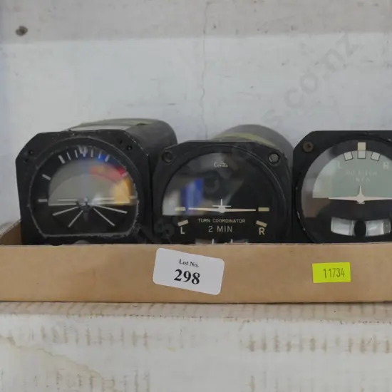 3 aircraft gauges