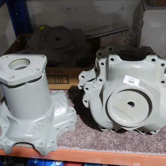 Propeller hubs