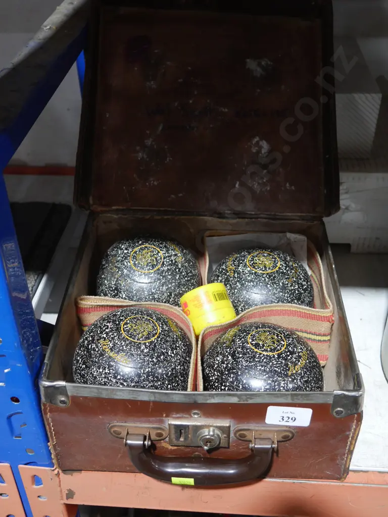 Lawn bowls Image 1++