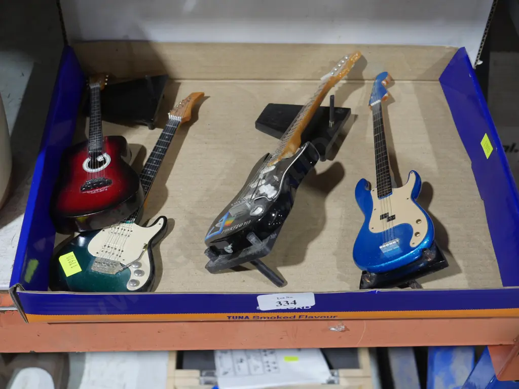 Mini guitars Image 1++