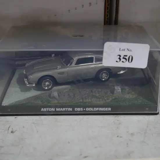 Aston Martin DB5 Goldfinger