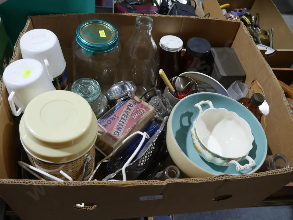 Thermos, milk bottle etc Image 1++