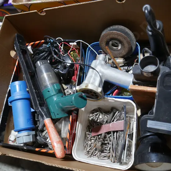Garage sundries