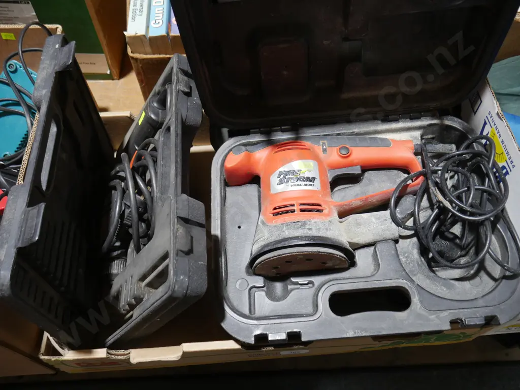 Sander, drill, heat gun Image 1++