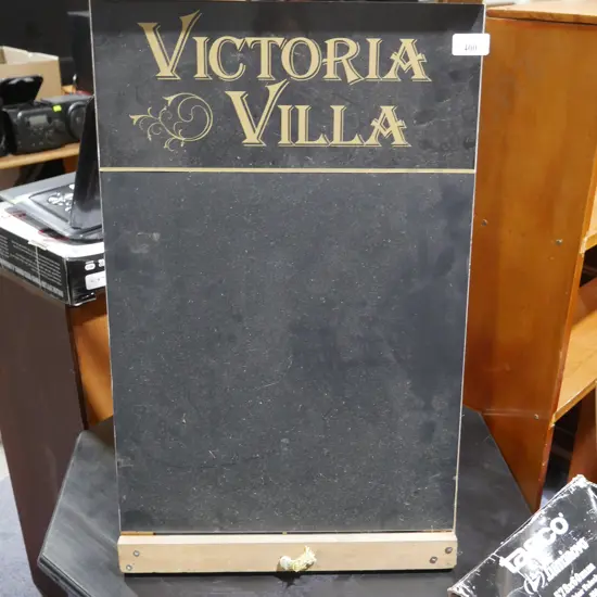 Victoria villa sign