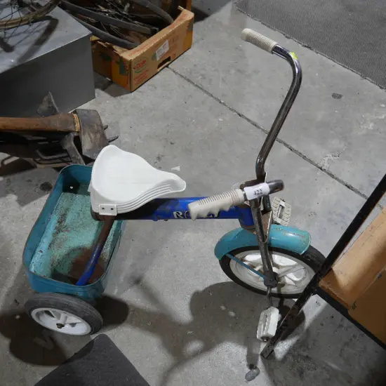 Rally tricycle