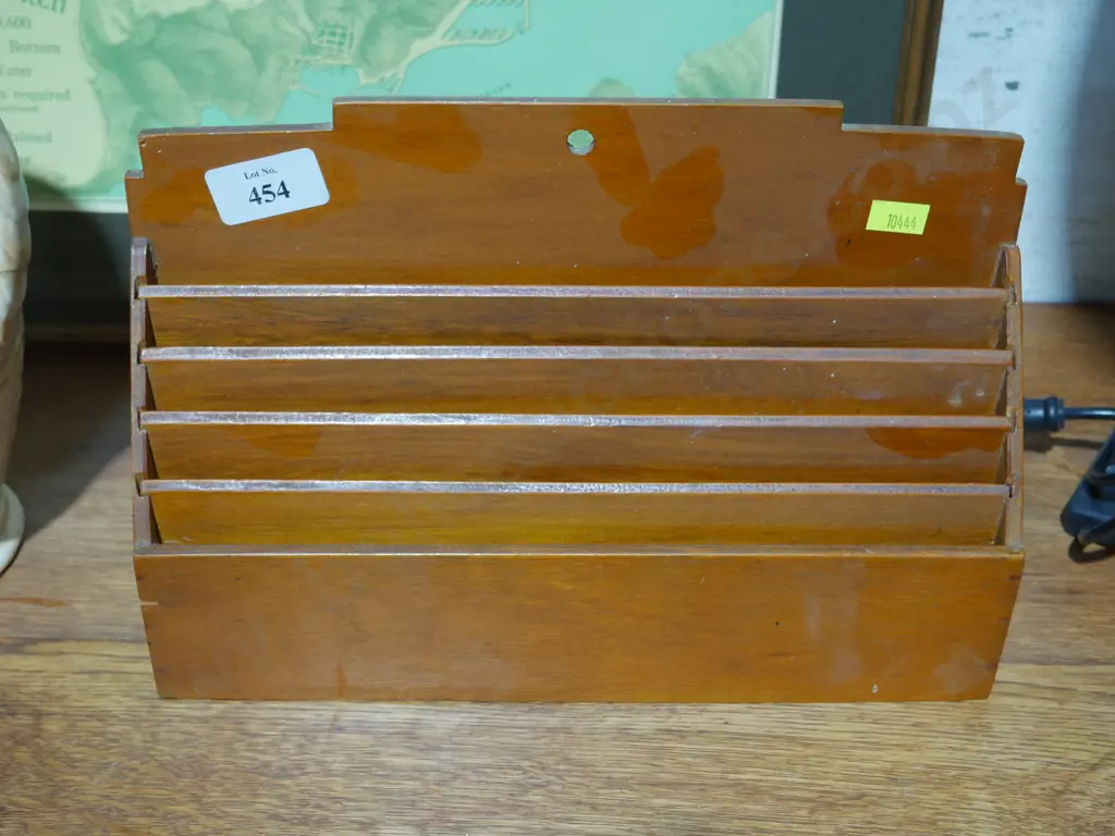 Letter rack Image 1++