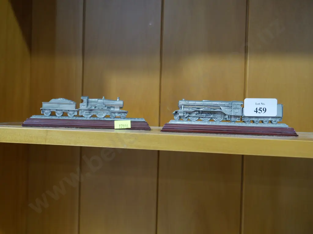 2 ornamental locos Image 1++