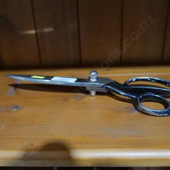 Wilkinson tailors shears