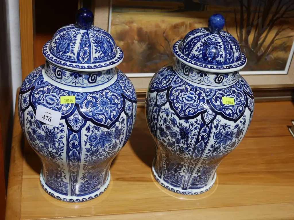 2 Delfts blue and white lidded jars Image 1++