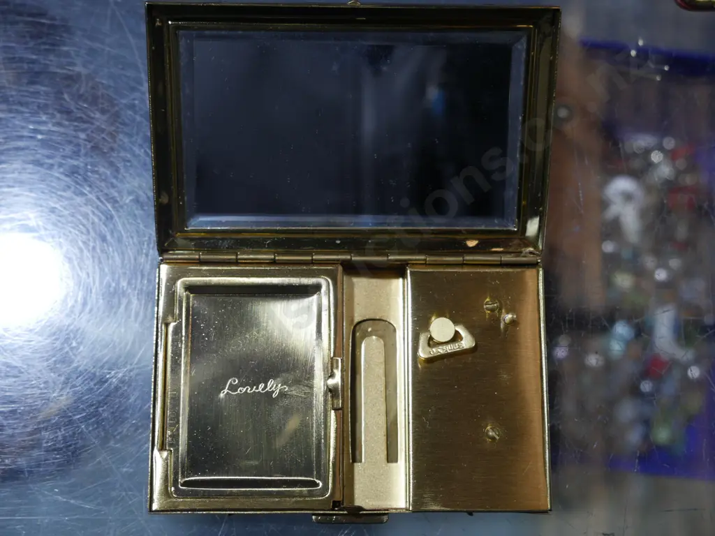 Musical compact, travel clock, costume jewellery Image 1++