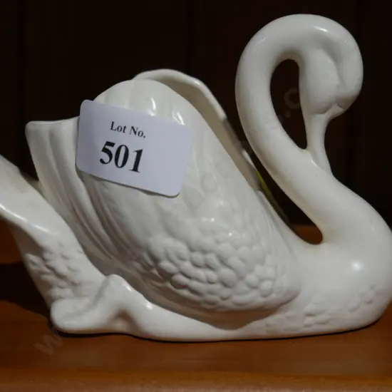 Small Crown Lynn swan