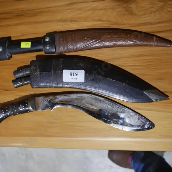 Khukuri knives