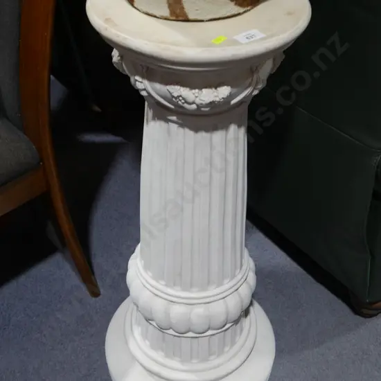 Pedestal stand
