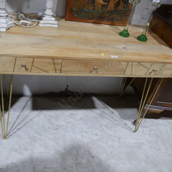 Modern table