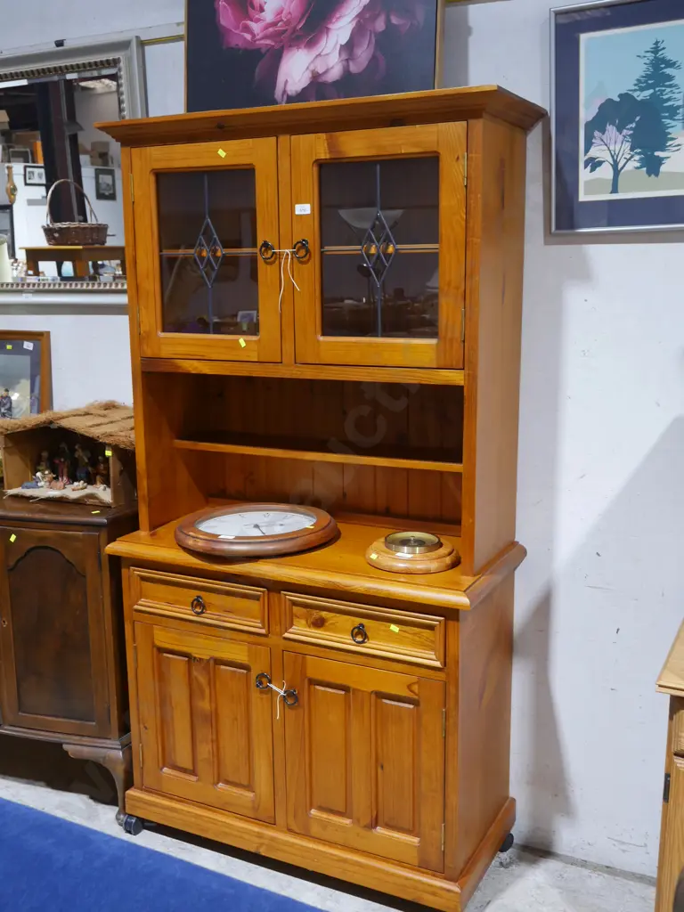 Pine hutch dresser Image 1++
