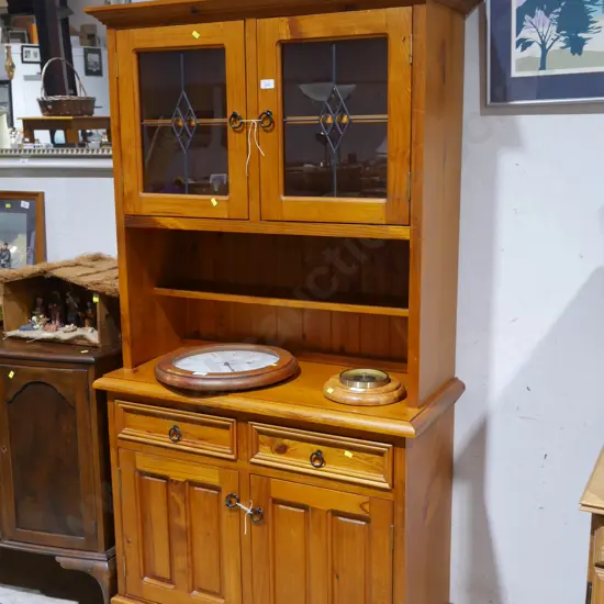 Pine hutch dresser