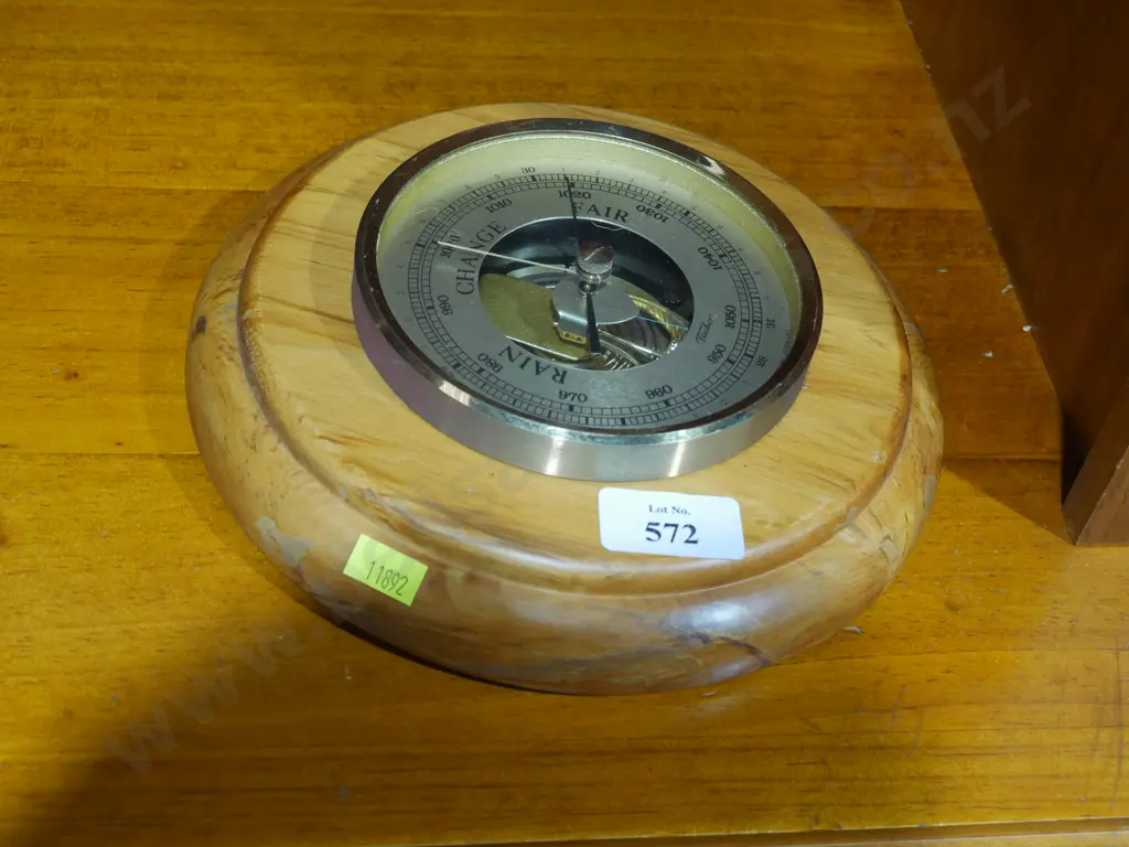 Barometer Image 1++