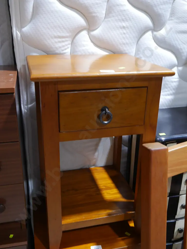 Bedside cabinet Image 1++