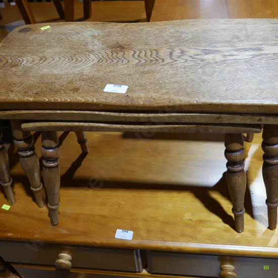 Nest of 3 tables
