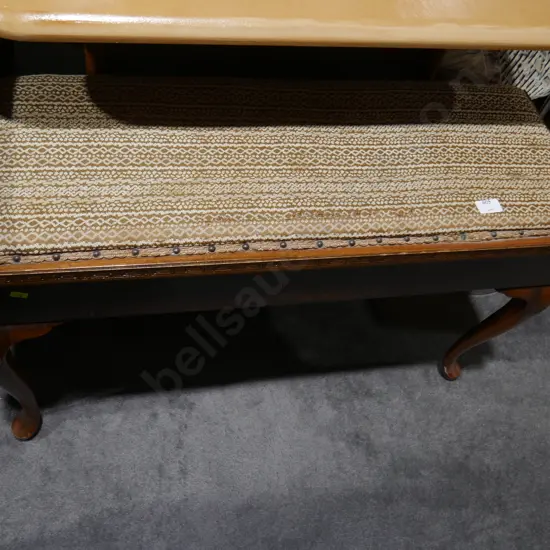 Piano stool