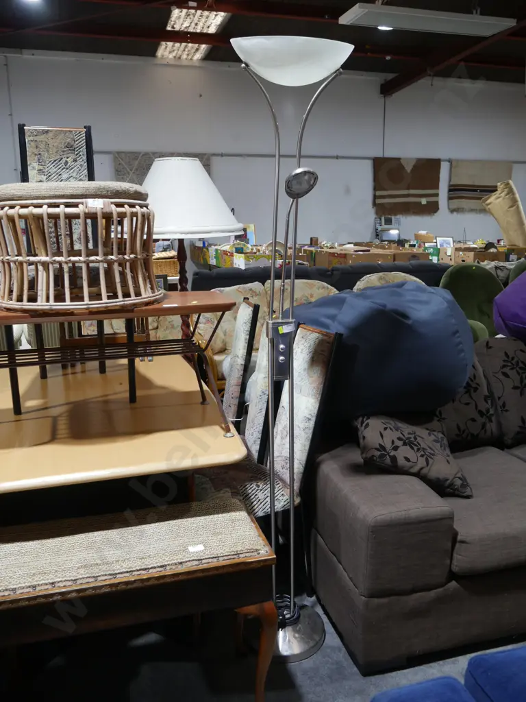 Floor lamp Image 1++