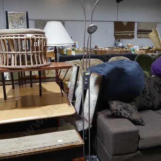 Floor lamp