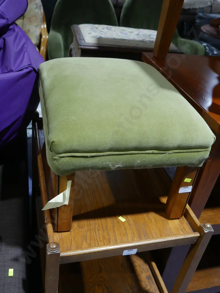Stool Image 1++
