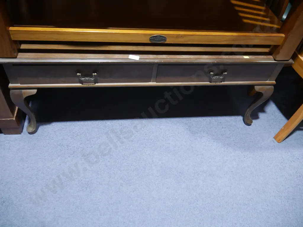 2 drawer coffee table Image 1++