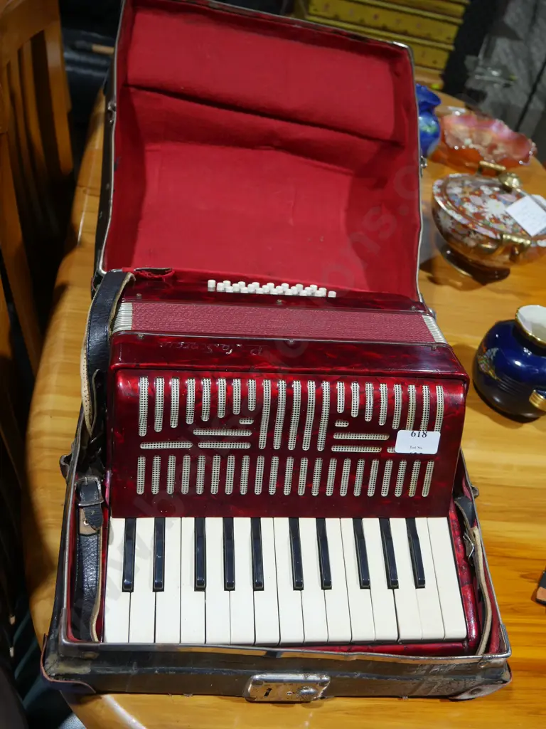 Piano accordion Image 1++