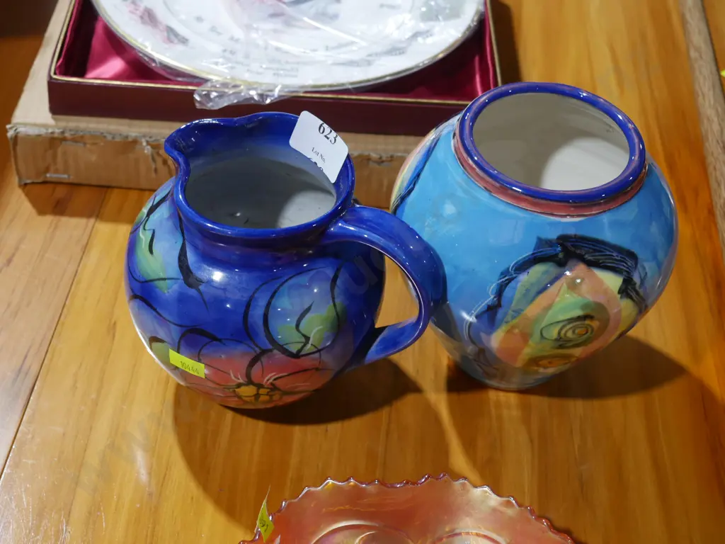 NZ pottery jug and vase Image 1++