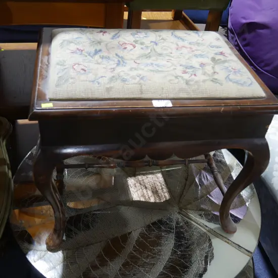 Piano stool