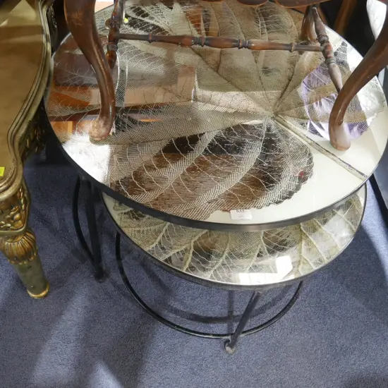 Nest of 2 coffee tables