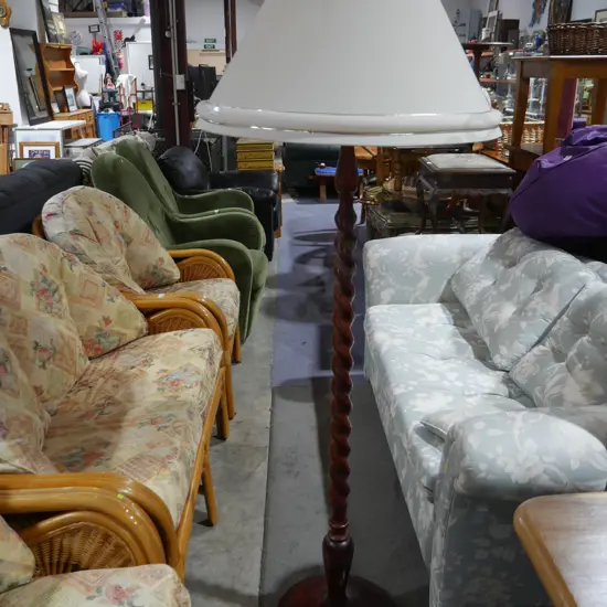 Floor lamp
