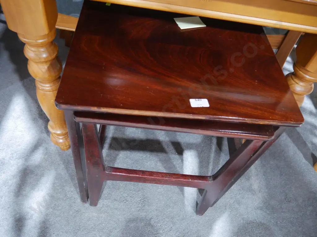 Nest of two tables Image 1++