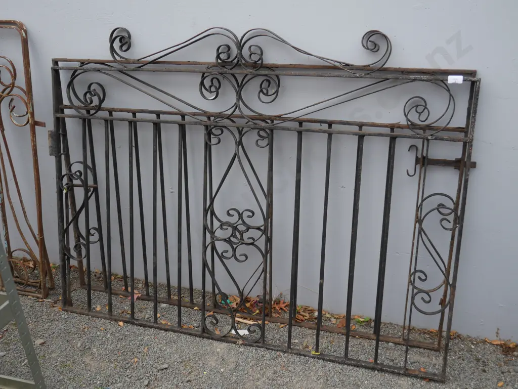 Cast iron gates Image 1++