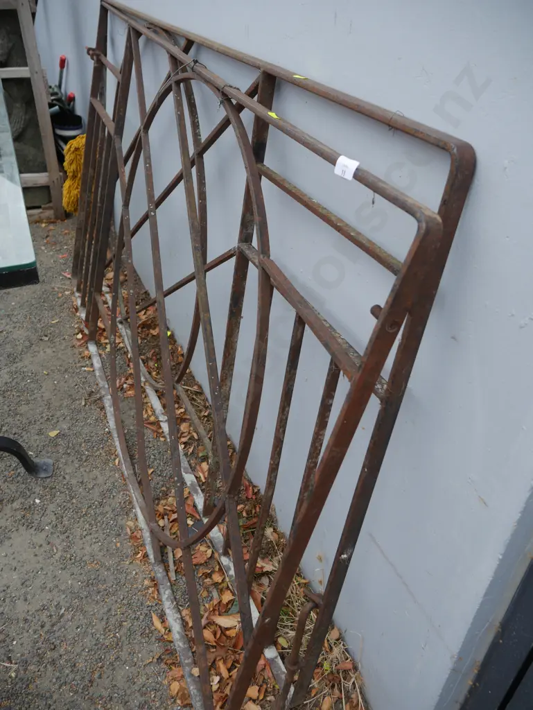 Cast iron gates Image 1++