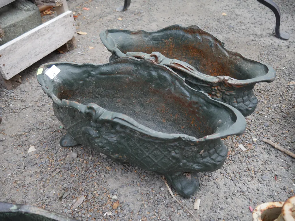 Cast iron pots Image 1++