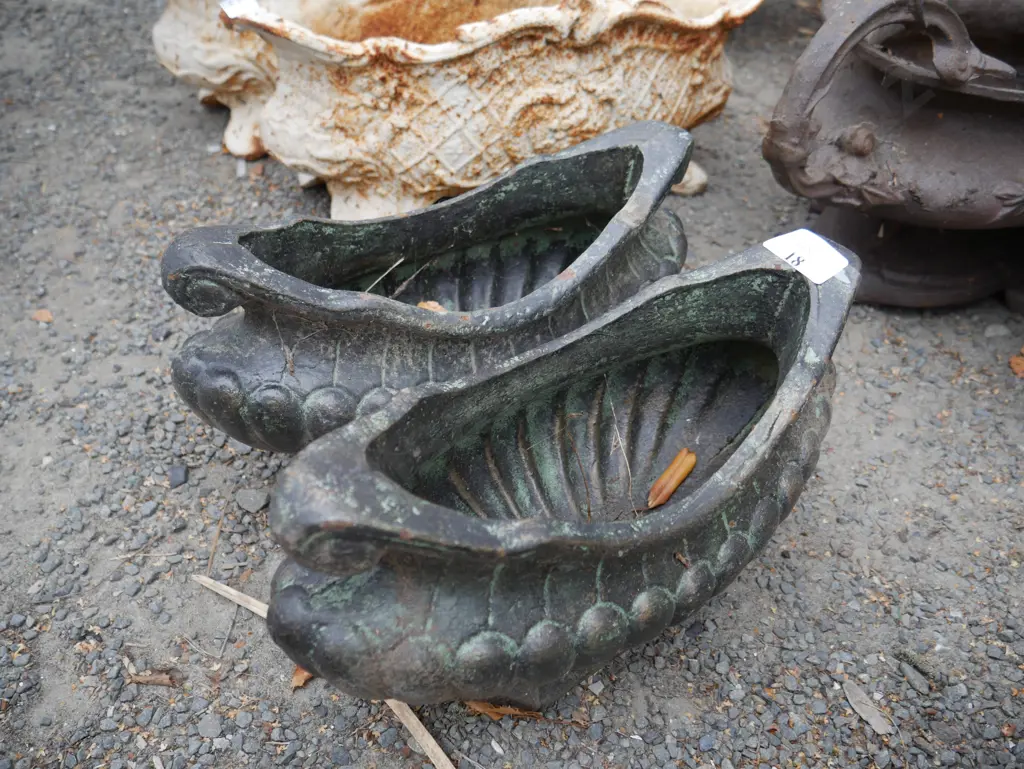 Cast iron pots Image 1++