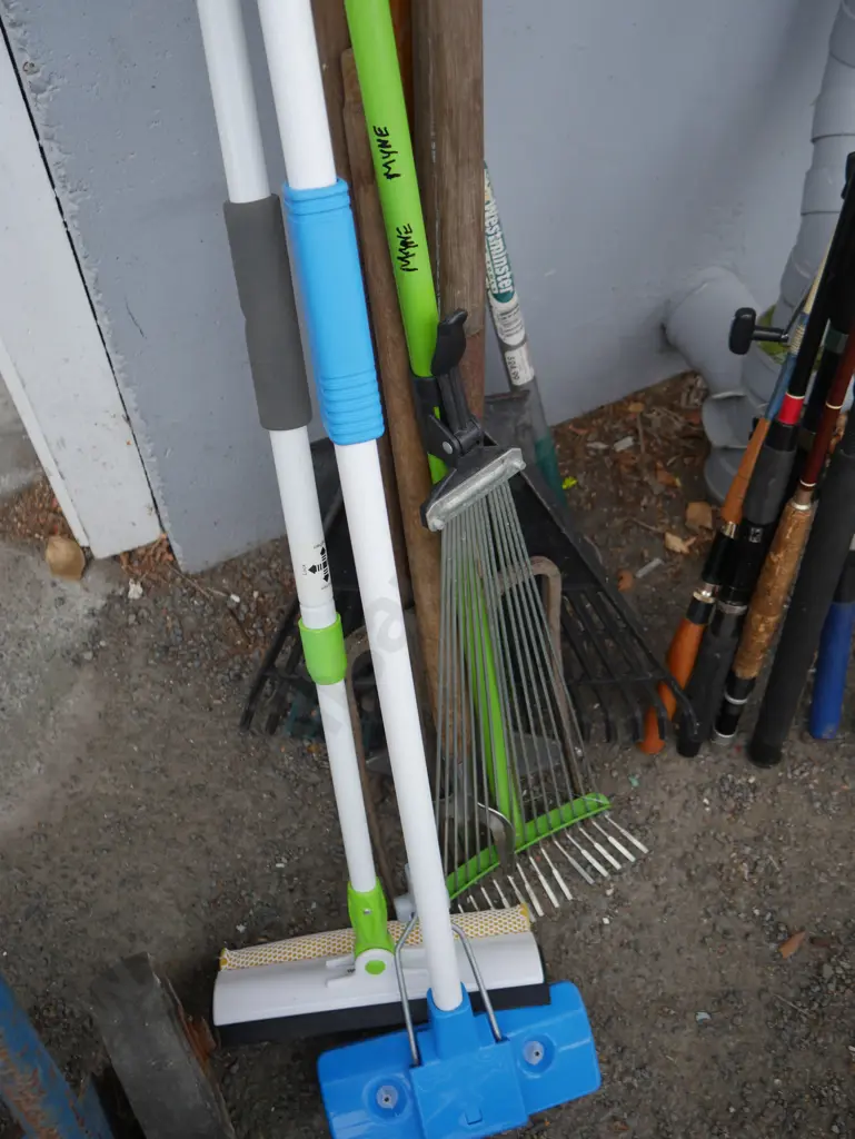 Garden tools etc Image 1++